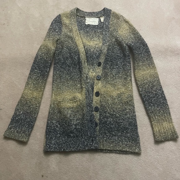 Cardigan - Picture 1 of 4